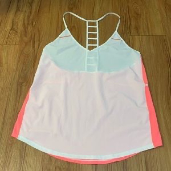 Lululemon Breezy Singlet 
White / Grapefruit. 
Size 6.
Pristine Condition. - Picture 8 of 8